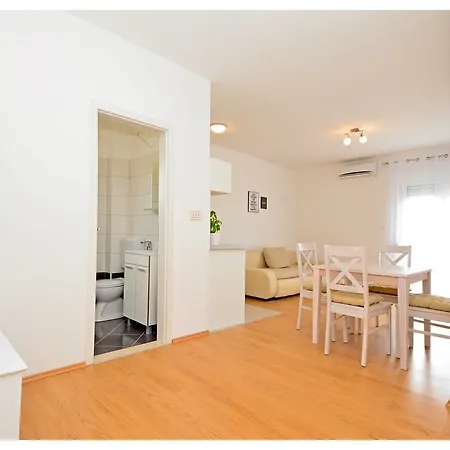 Aprtment Close To Center Zadar